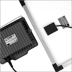 led прожектор Jazzway PFL SOLAR 100 6500K IP65 - соединение прожектора и солнечной панели