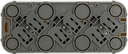 розетка 3-местная Legrand 782238 Quteo с з/к белый - вид с тыльной стороны