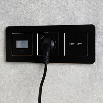 электроустановочные изделия IEK Brite - пример установки