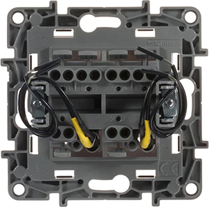 переключатель 2-клавишный Legrand Etika с подсветкой - вид с тыльной стороны