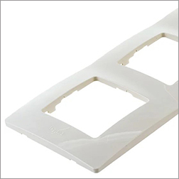 рамка многопостовая Legrand Etika цвет слоновая кость - внешний вид