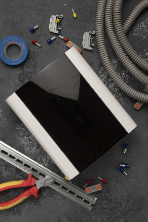 Бокс 10мод навесной белый черная прозрачная дверь IP41 SlimBox EKF
