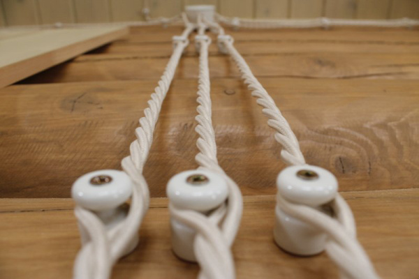 купить Изолятор пластик белый РосДюбель 7шт в Кирове Изолятор пластик белый РосДюбель 7шт