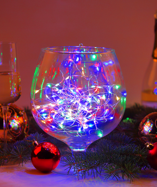 купить Гирлянда нить 10м мультицвет 100свд с контроллером IP20 серебро провод статич.свечение в Кирове Гирлянда нить 10м мультицвет 100свд с контроллером IP20 серебро провод статич.свечение